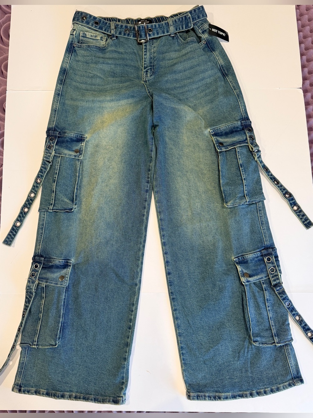Hot Topic Distressed Blue Wide-Leg Cargo Jeans with Straps (0042)